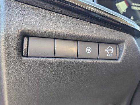 New 2026 Nissan Kicks SR image 27