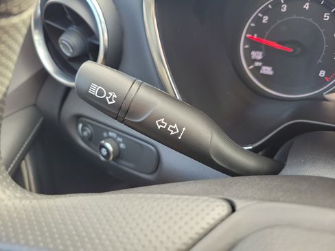 Used 2021 Chevrolet Blazer LT image 29