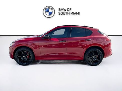 Used 2022 Alfa Romeo Stelvio Veloce AWD/4WD image 4