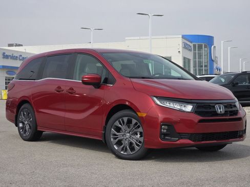 New 2026 Honda Odyssey Touring image 2