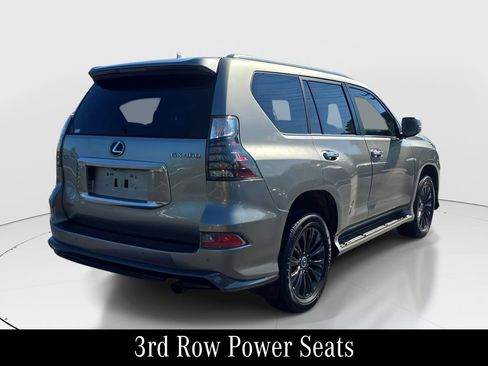 Used 2023 Lexus GX 460 Premium w/ Accessory Package AWD/4WD image 5