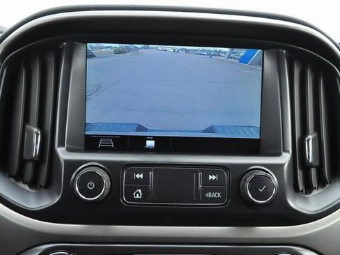 Used 2019 Chevrolet Colorado Z71 image 38