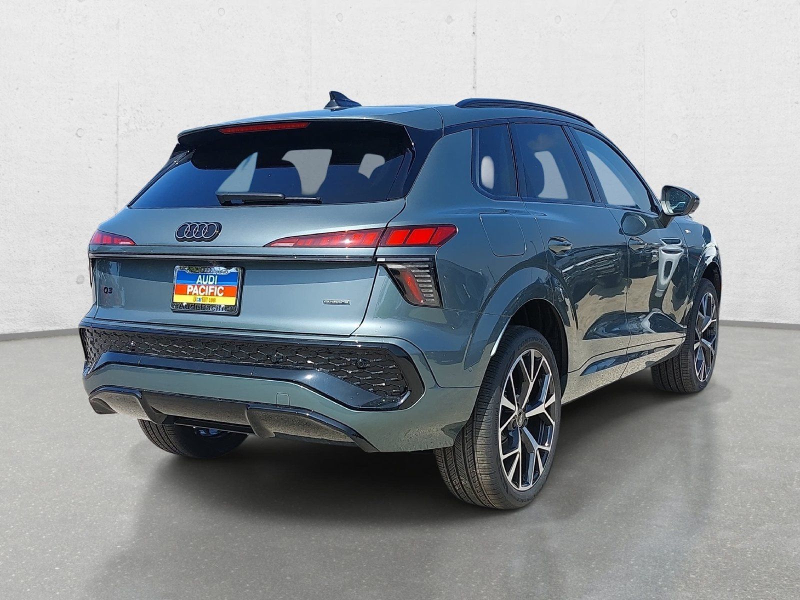 New 2026 Audi Q3 quattro 2.0T AWD/4WD image 5