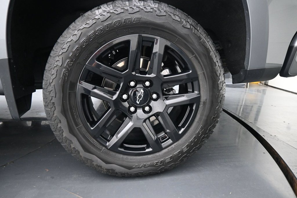 Used 2024 Chevrolet Silverado 1500 Custom AWD/4WD image 15