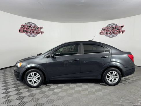 Used 2015 Chevrolet Sonic LT FWD image 4