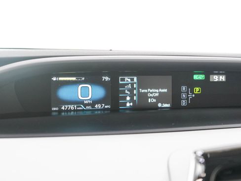 Used 2021 Toyota Prius LE FWD image 23
