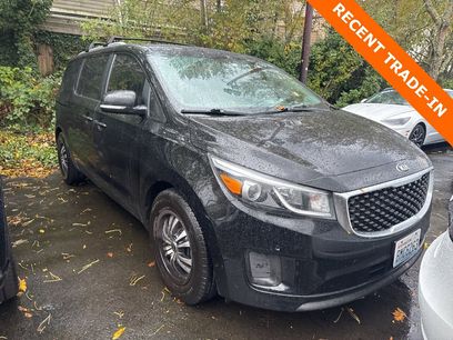 Used 2018 Kia Sedona LX w/ LX Essentials Premium Package