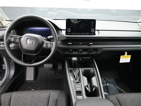 New 2025 Honda Accord SE image 10
