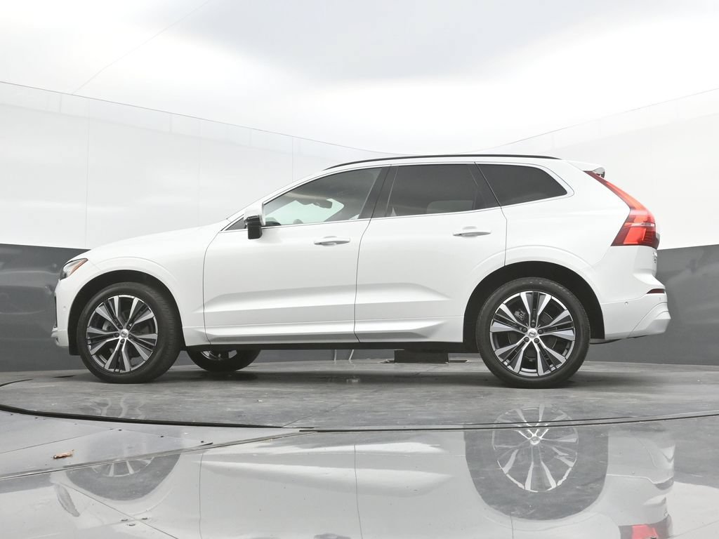 Certified 2022 Volvo XC60 B5 Momentum w/ Advanced Package FWD image 31