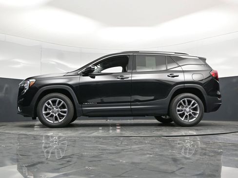 Used 2024 GMC Terrain SLT AWD/4WD image 61