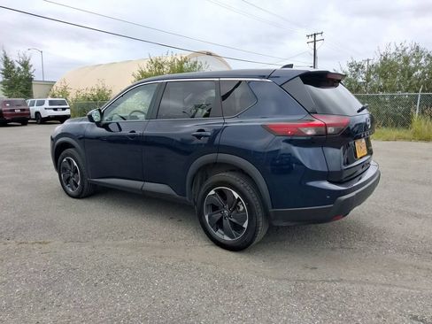 Used 2024 Nissan Rogue SV AWD/4WD image 6