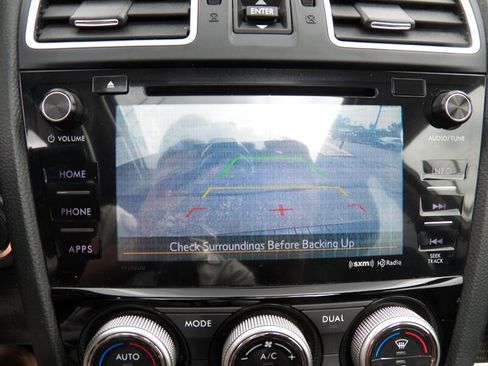 Used 2017 Subaru Forester 2.5i Touring AWD/4WD image 24