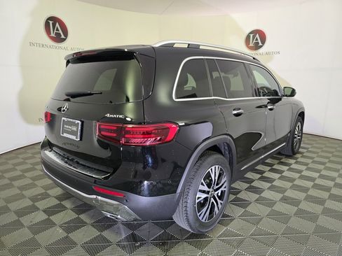 Used 2025 Mercedes-Benz GLB 250 4MATIC image 4