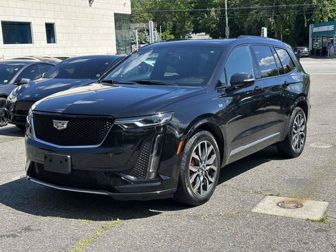 Used 2023 Cadillac XT6 Sport AWD/4WD image 7