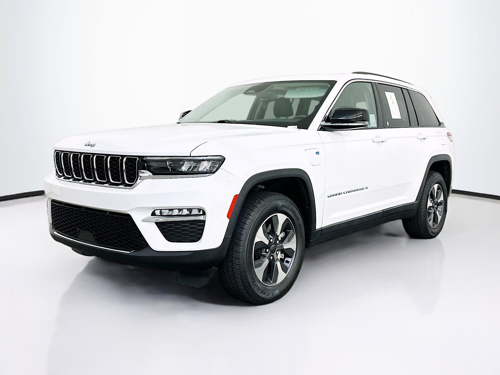 Used 2022 Jeep Grand Cherokee Limited 4xe AWD/4WD image 3