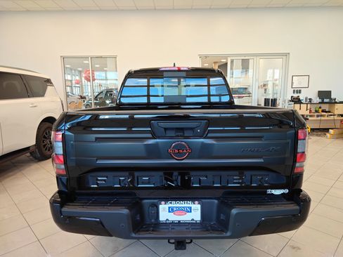 New 2026 Nissan Frontier PRO-4X w/ Pro-4x Convenience Package image 4