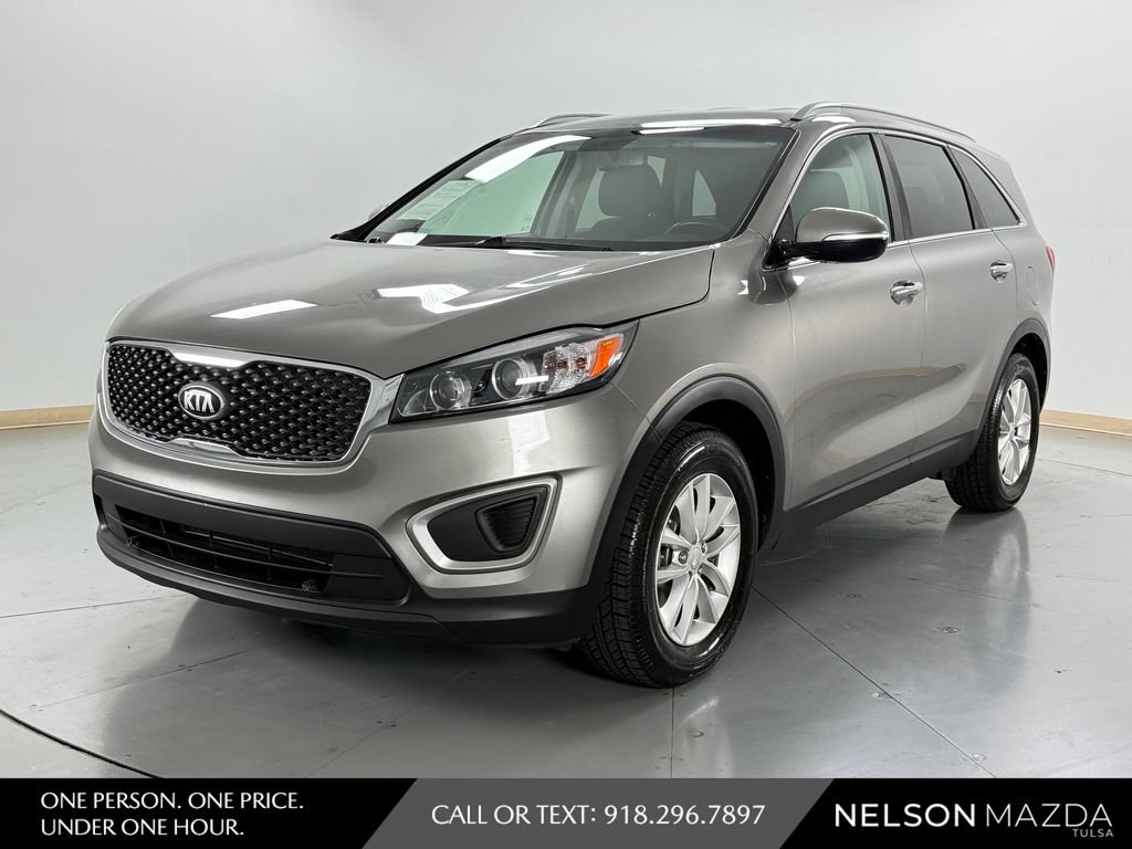 Used 2016 Kia Sorento FWD w/ LX Convenience Package image 1