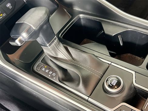 Certified 2024 Kia Sorento LX image 17