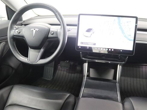 Used 2018 Tesla Model 3 Long Range RWD image 21