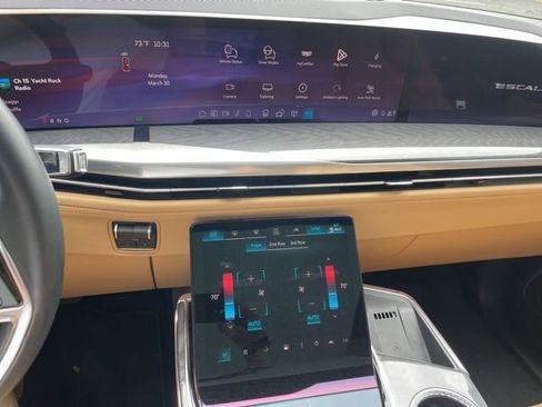 Used 2025 Cadillac Escalade IQ Sport 2 w/ LPO, ONYX Package image 14