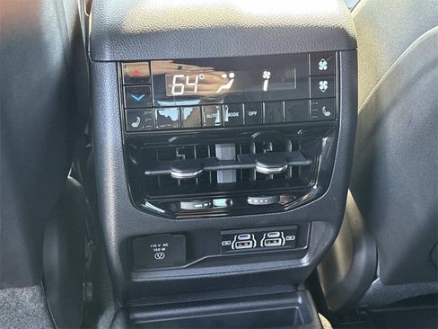 New 2025 Jeep Grand Cherokee L Limited w/ Black Appearance Package image 19