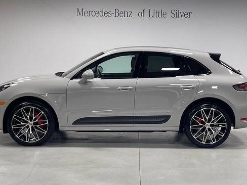 Used 2024 Porsche Macan S AWD/4WD image 2