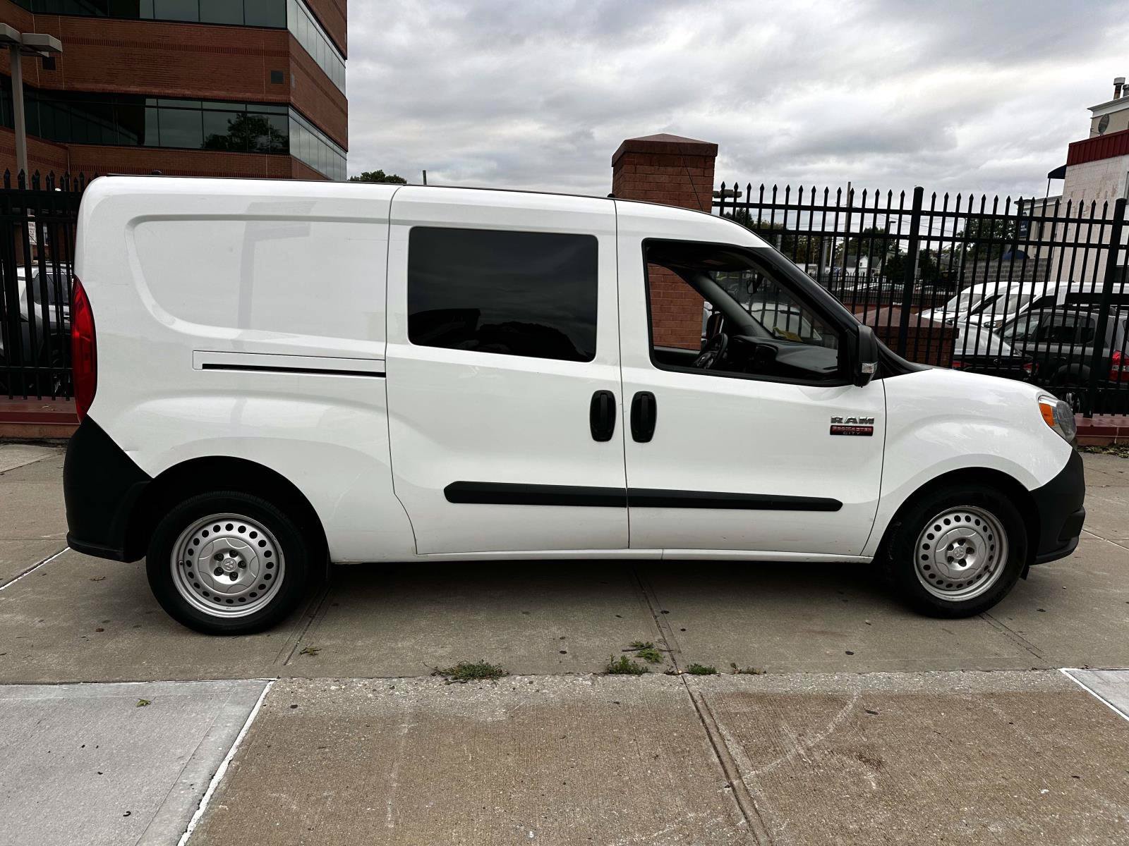 Used 2021 RAM ProMaster City Tradesman FWD image 5