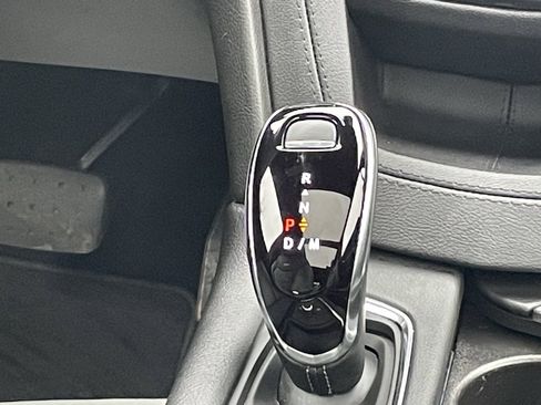 Certified 2025 Cadillac XT5 Premium Luxury image 36