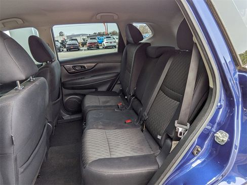 Used 2020 Nissan Rogue S image 20