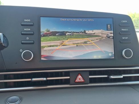 Used 2023 Hyundai Elantra SEL w/ Cargo Package FWD image 18