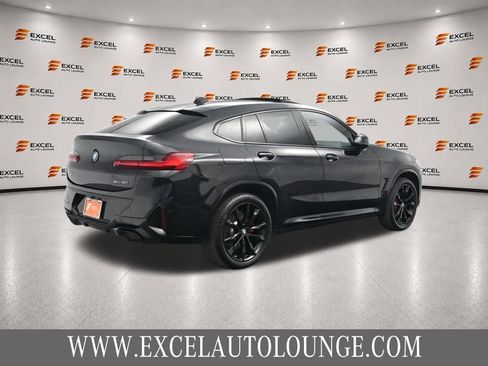 Used 2023 BMW X4 xDrive30i w/ Premium Essential Package AWD/4WD image 5