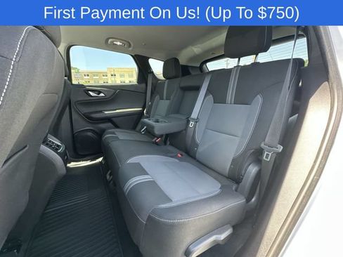 Used 2024 Chevrolet Blazer LT FWD image 23