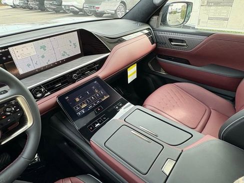 New 2026 INFINITI QX80 Autograph w/ Premium Cargo Package image 20