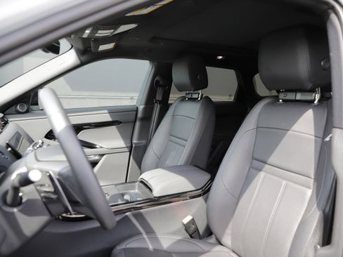 Certified 2025 Land Rover Range Rover Evoque Dynamic SE AWD/4WD image 14