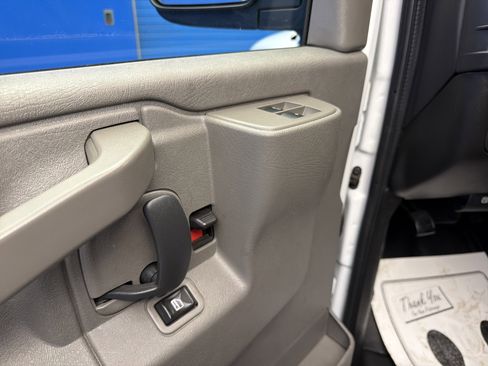 Used 2019 Chevrolet Express 3500 LS image 13