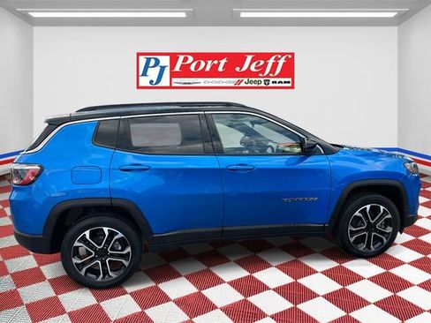 Used 2023 Jeep Compass Limited AWD/4WD image 3