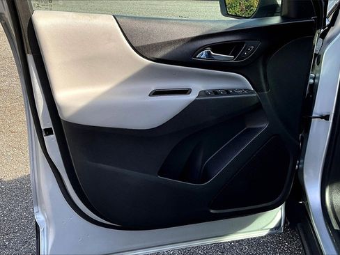 Certified 2022 Chevrolet Equinox LT image 18