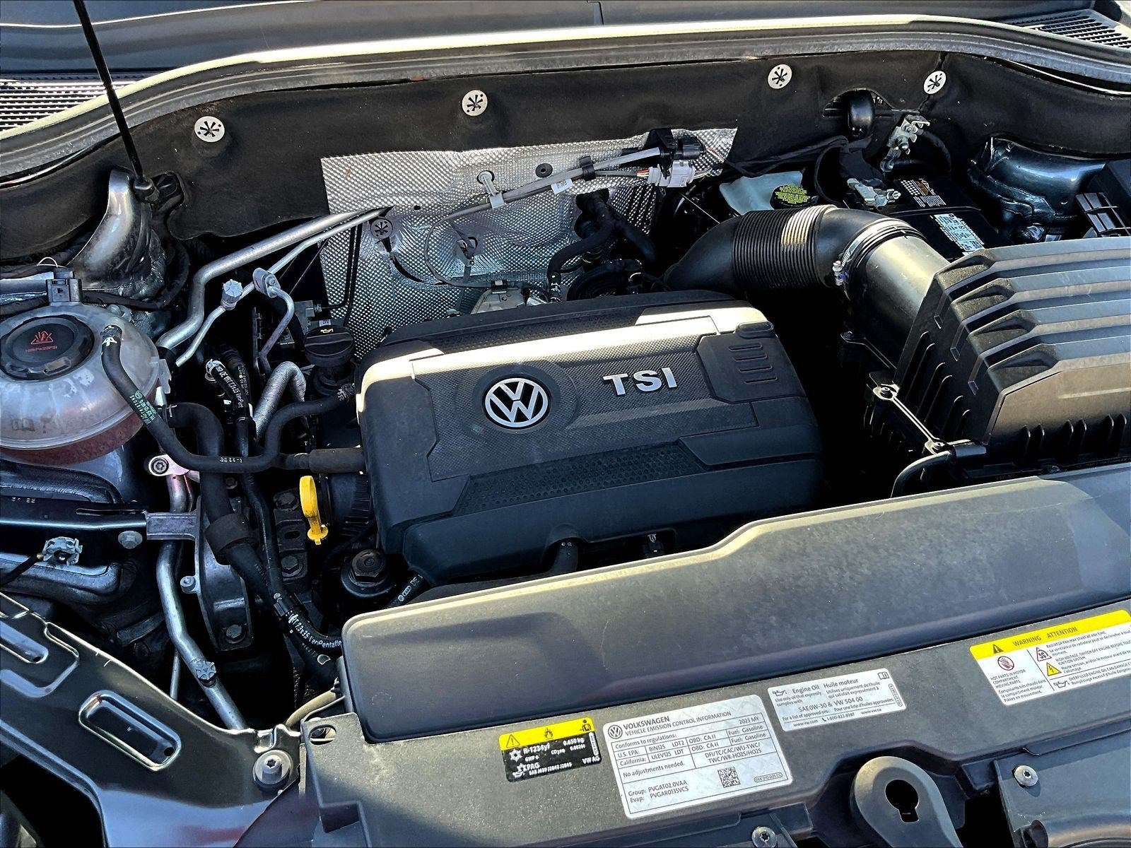 Used 2023 Volkswagen Atlas SEL AWD/4WD image 32