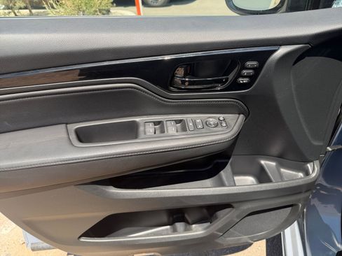 Used 2024 Honda Odyssey Elite image 13