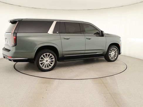 Used 2023 Cadillac Escalade ESV Premium Luxury AWD/4WD image 7