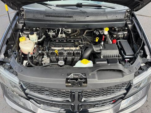 Used 2018 Dodge Journey SE w/ Popular Equipment Group FWD image 24