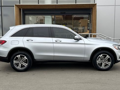 Used 2022 Mercedes-Benz GLC 300 w/ Premium Package Lite image 8
