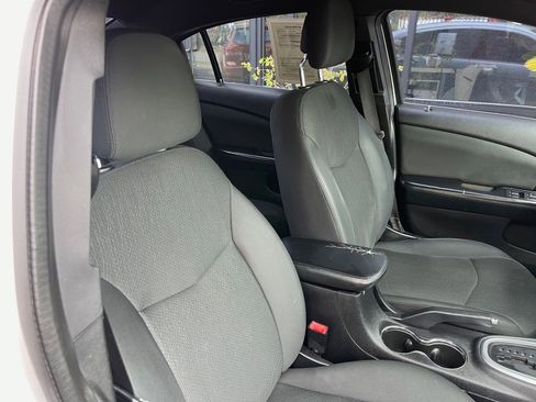 Used 2012 Chrysler 200 Touring image 18