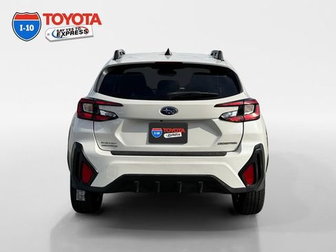Used 2024 Subaru Crosstrek 2.0i Premium AWD/4WD image 4