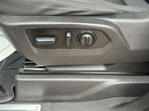 Used 2022 Chevrolet Silverado 1500 RST w/ Bed Protection Package image 26