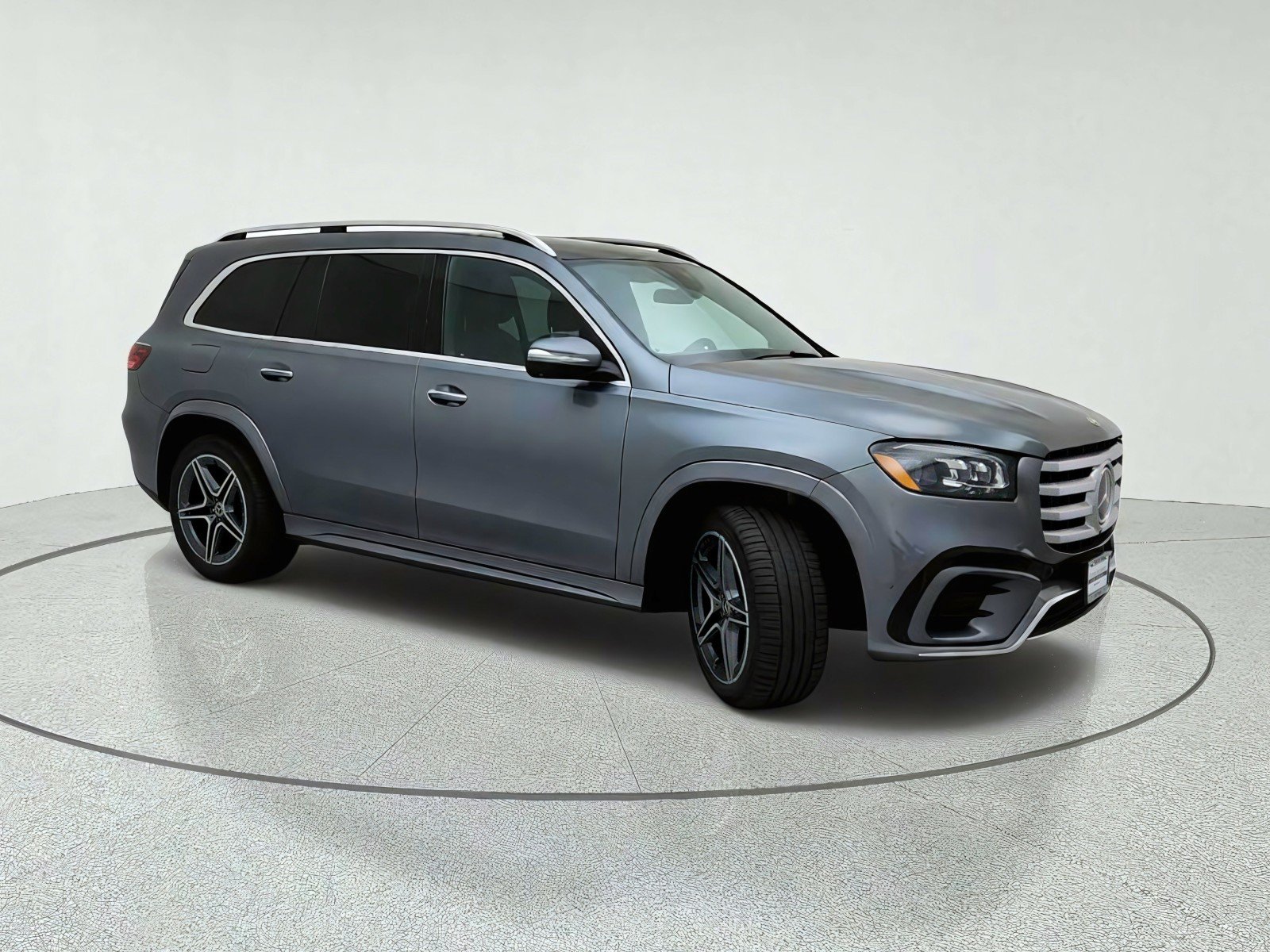 Used 2024 Mercedes-Benz GLS 450 4MATIC image 5