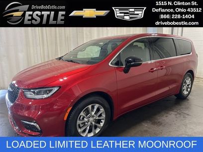 Used 2026 Chrysler Pacifica Limited