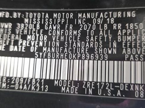 Used 2019 Toyota Corolla LE image 39