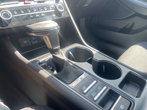 Used 2025 Hyundai Sonata SE FWD image 17