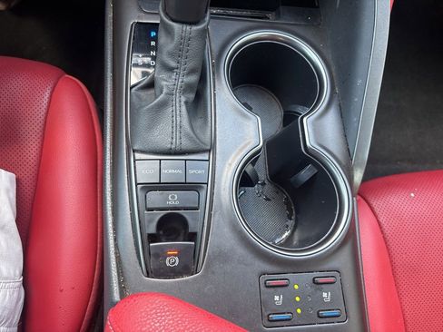 Used 2022 Toyota Camry XSE w/ Navigation Package FWD image 16